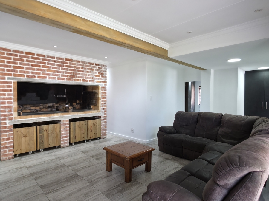 3 Bedroom Property for Sale in Noorsekloof Eastern Cape